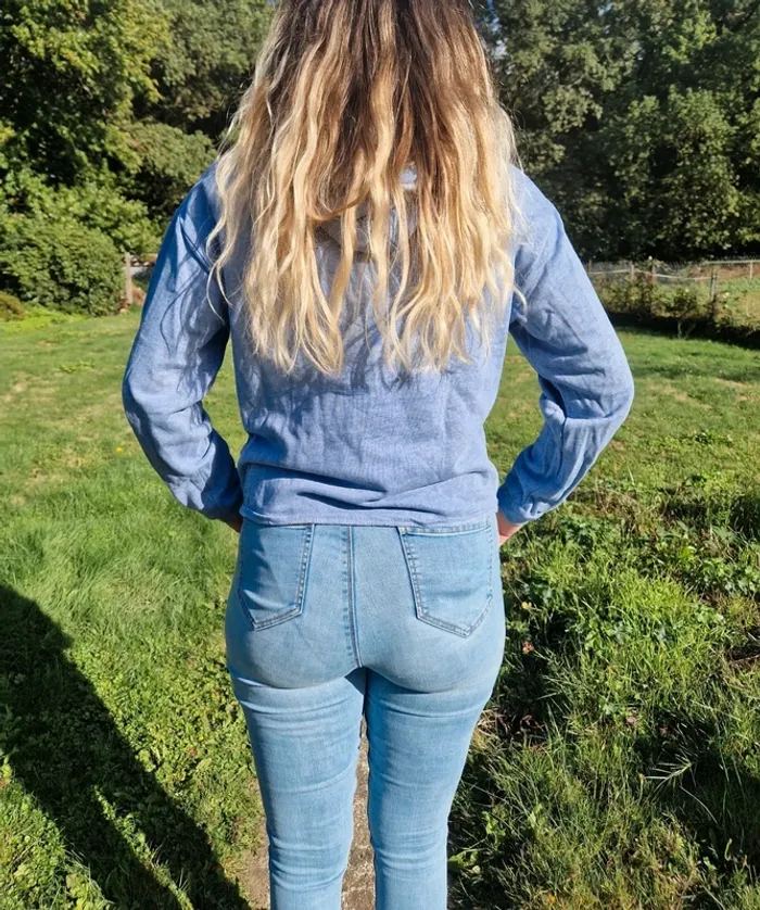 🐙 Pull bleu clair "Ohh lala" Taille 38 - Kiabi 🐙 - photo numéro 4