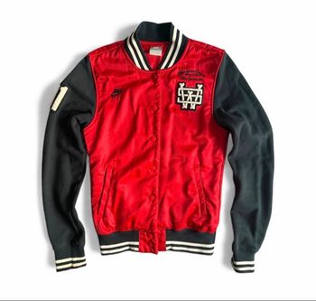 Nike Vintage Varsity Jacket Rouge & Noir – XS