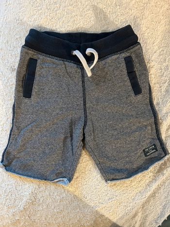 Joli short H&M 6 ans