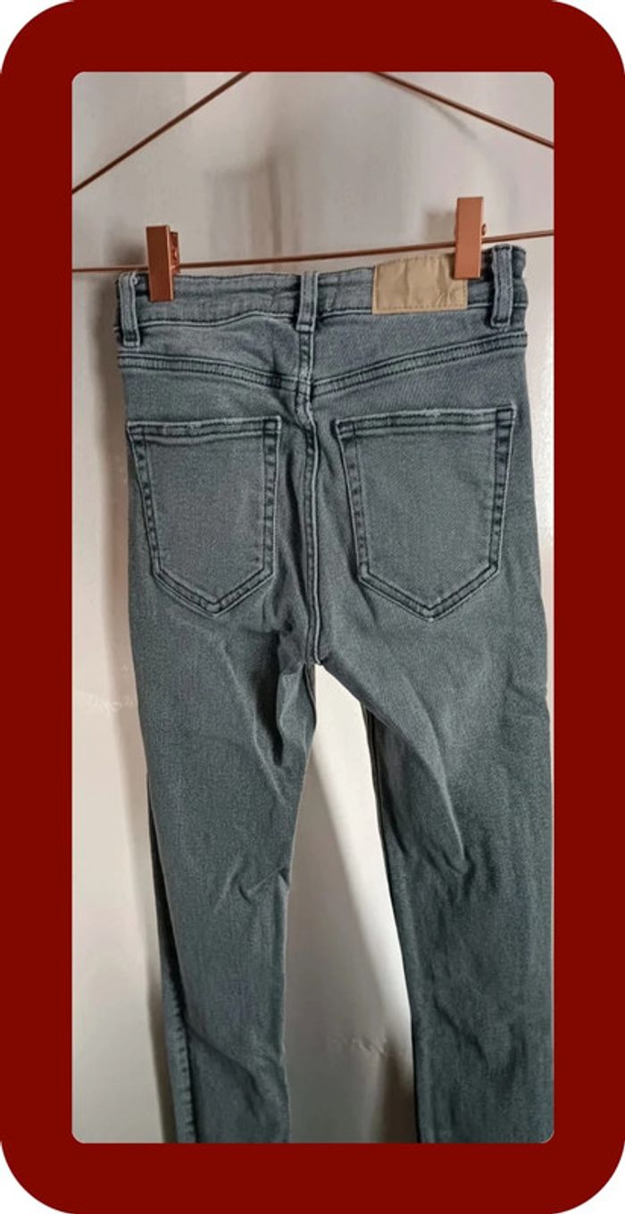 Jeans Zara taille 34 - photo numéro 2