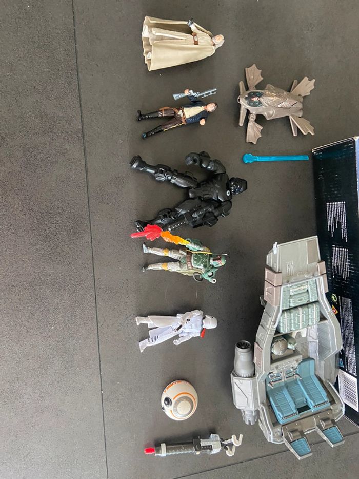 Vaisseau Star Wars et personnages. - photo numéro 2