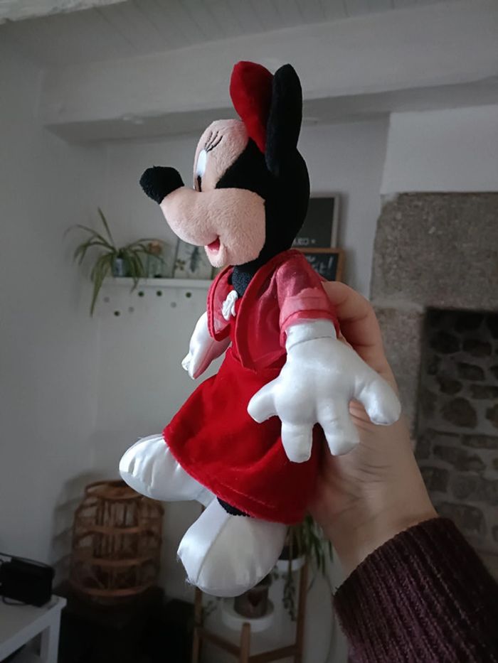 Peluche Minnie robe de soirée rouge - photo numéro 2