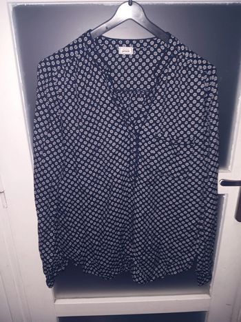 Chemisier noir motif géométrique taille 38/40