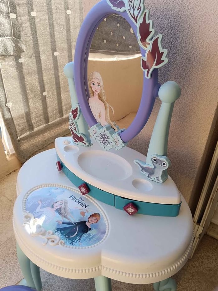 Coiffeuse la reine des neiges - photo numéro 2
