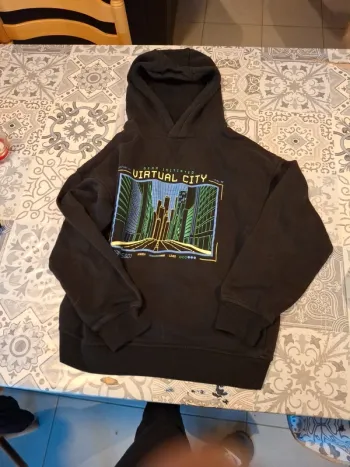 Pull à capuche