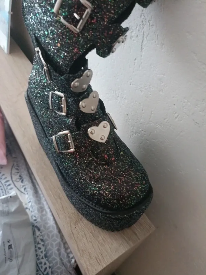 Magnifiques bottes plateforme - photo numéro 3