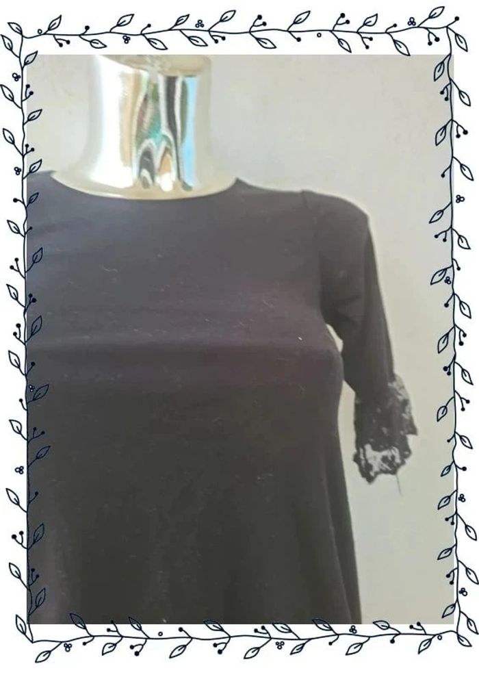 Robe noir avec petites dentelles - photo numéro 4