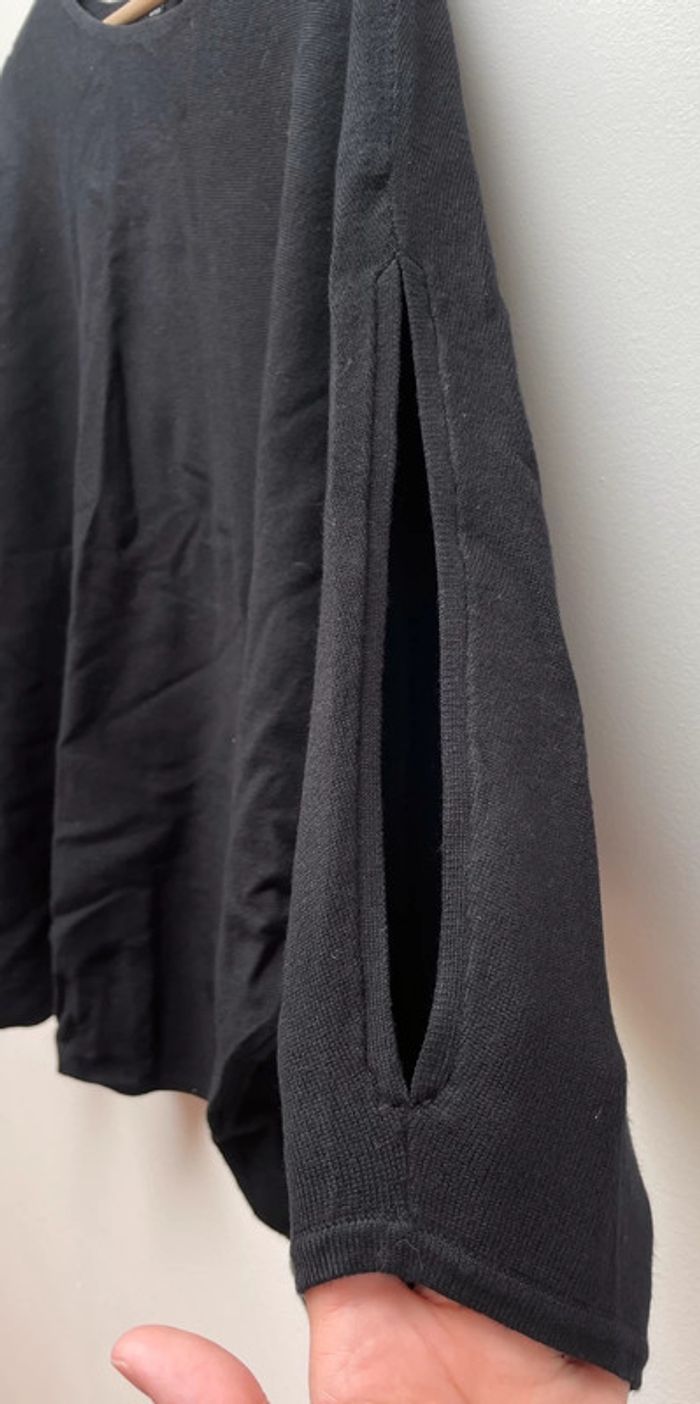 Pull noir - photo numéro 2