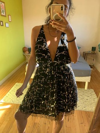 Robe à sequins dos nu SHEIN et décolleté