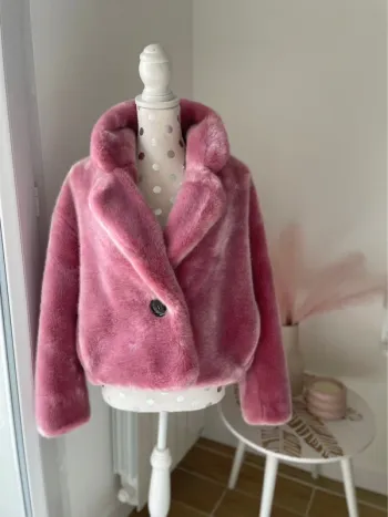 Fourrure rose, 36 Zara neuf