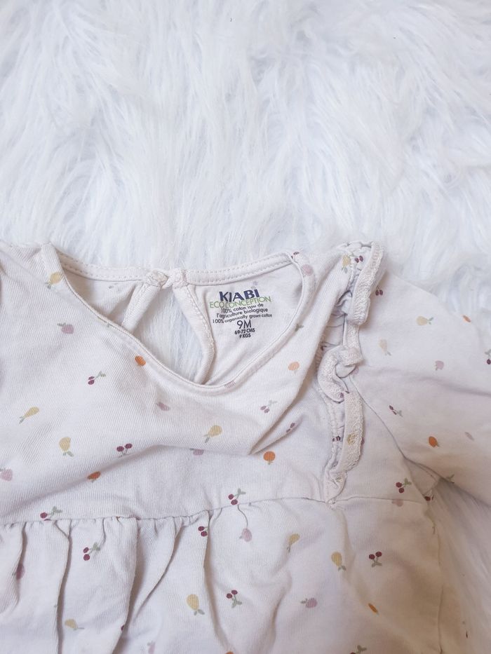 Magnifique lot d'un t-shirt et un legging - photo numéro 3