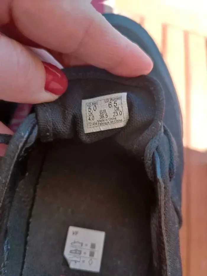 Baskets noires vans pointure 36,5 mixtes - photo numéro 8