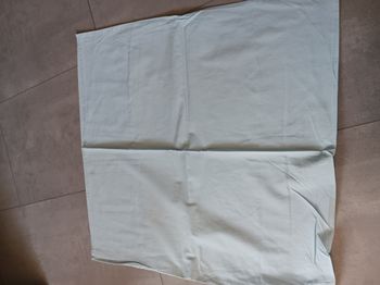 taie d'oreiller carrée bleu 63 x 63 cm micro stop antiacariens  100% coton Tex Neuve