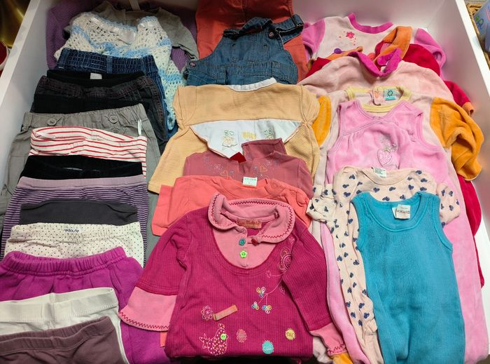 Lot 27 vêtements fille 6 mois