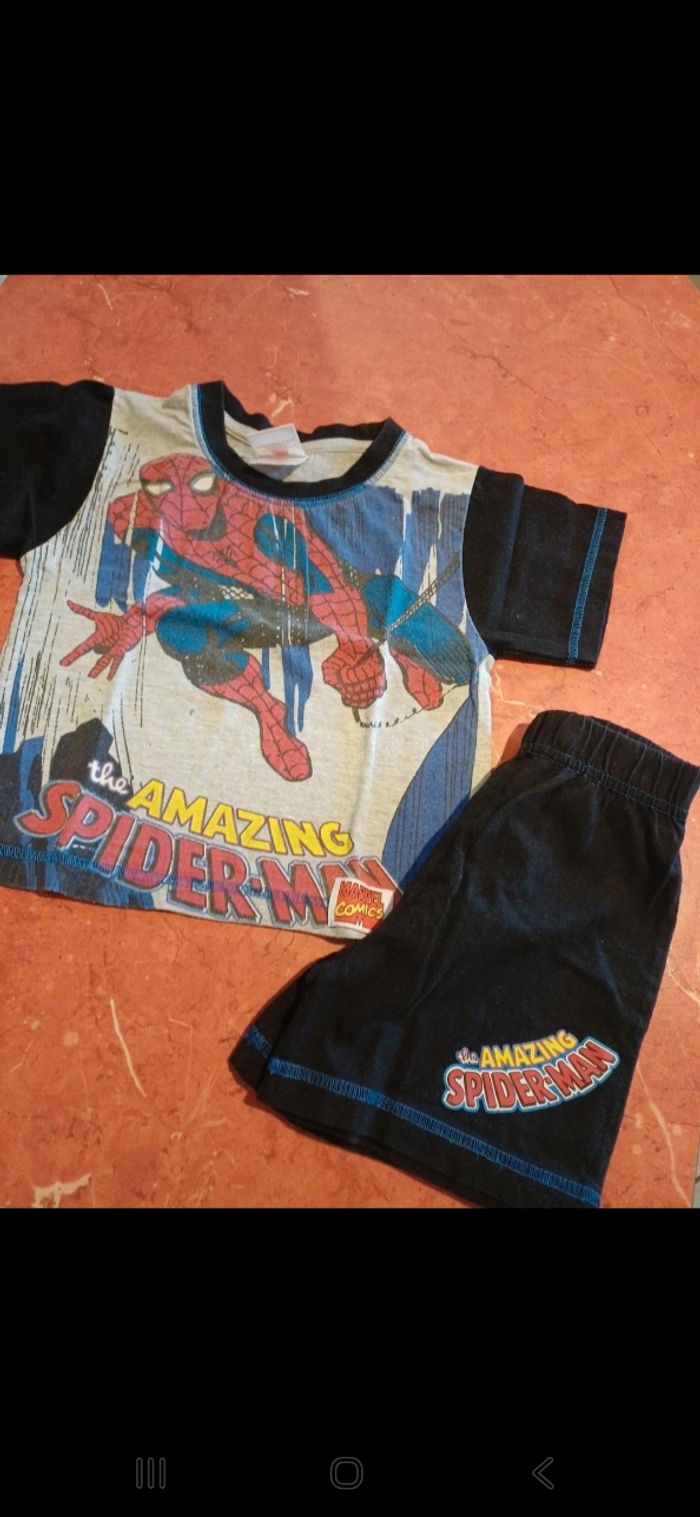Pyjashort garçon taille 4 ans
