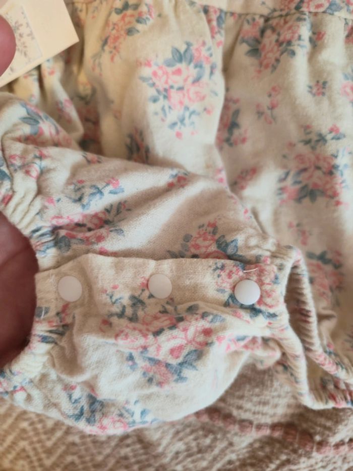 Barboteuse fleurie bohème 100% coton neuve 2 ans - photo numéro 2