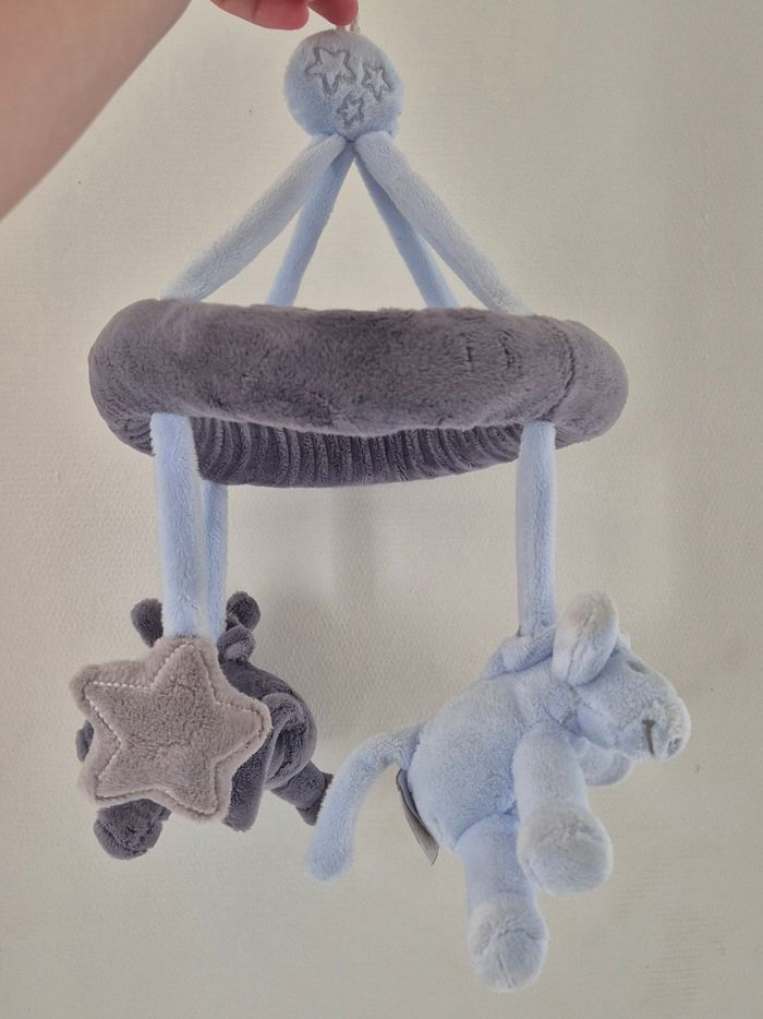 Suspension peluche pour mobile musical