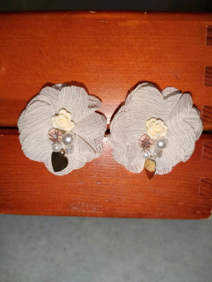 Paire de boucles d'oreilles đź’®