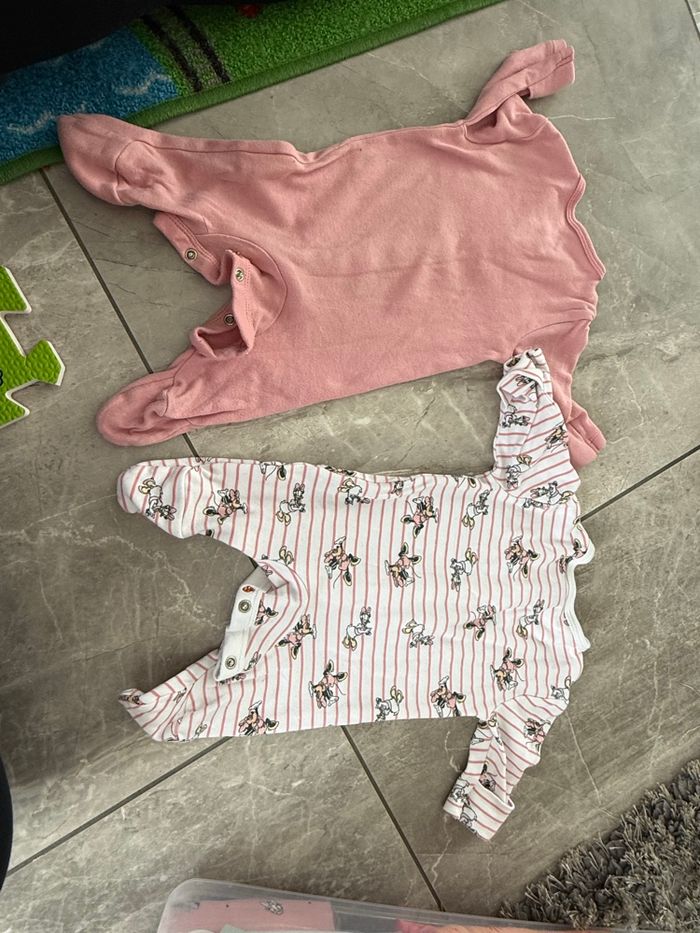2 pyjamas Minnie - photo numéro 4