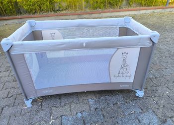 Lit bébé parapluie de voyage Sophie la Girafe Renolux Optic Z comme neuf