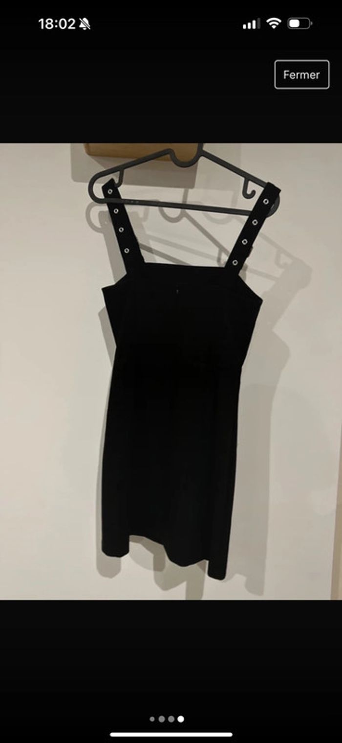 Robe noire - photo numéro 4