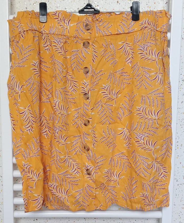 Jupe jaune motif feuillage Fashion Private Company Taille 46 - photo numéro 2