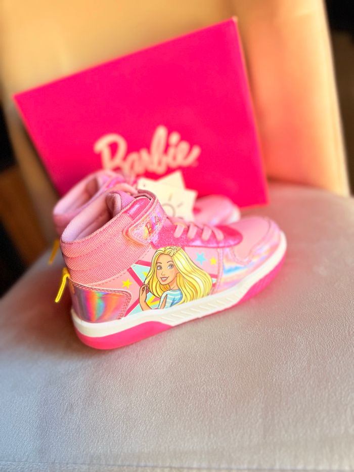 Basket lumineuse barbie - photo numéro 3