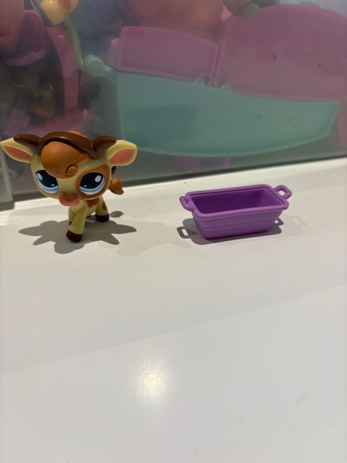 Figurine Pet Shop vache avec accessoires