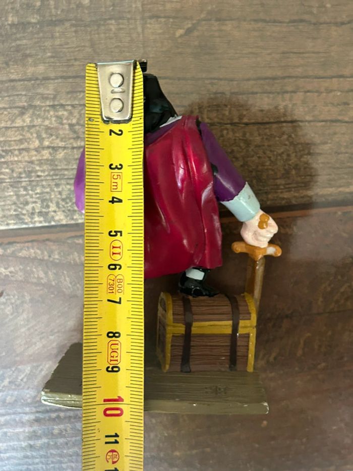 Figurine PVC vintage gouverneur Ratcliffe Disney Store Classics Pocahontas - photo numéro 5
