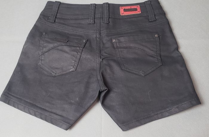 short jean noir femme - photo numéro 2