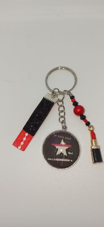 Porte clé marraine " Marraine qui déchire "