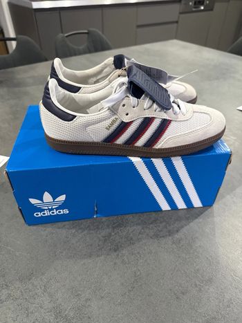 Basket adidas samba neuf