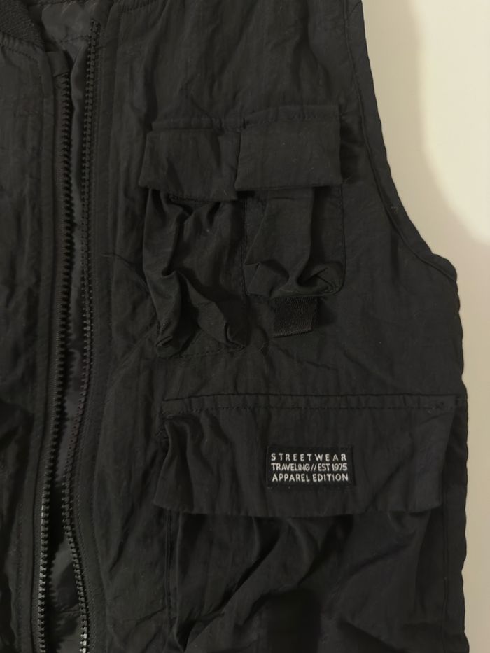 Gilet Utilitaire / Veste Sans Manches Matelassée ZARA (6-7 ans / 120 cm) - Style Streetwear Noir - photo numéro 3