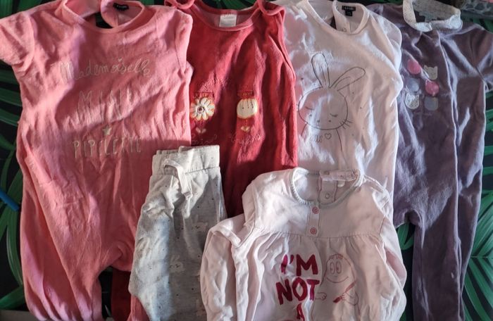 Lot vêtements 24 mois fille - photo numéro 2