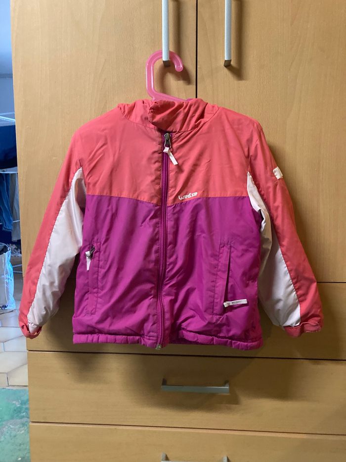 Lot de manteaux fille 4 ans - photo numéro 2