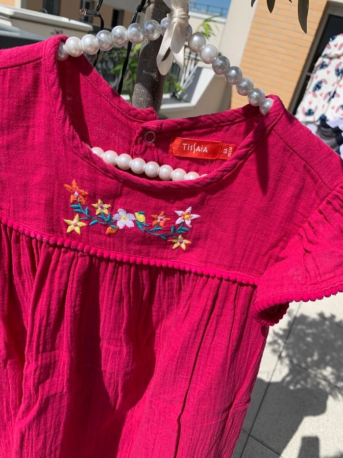 Robe fushia 6 ans en mousseline. - photo numéro 2