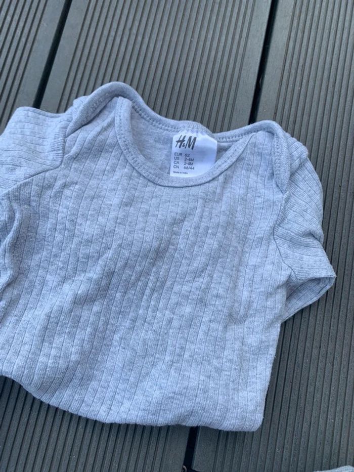 Lot 4 pièces 3 mois pyjama body ml H&M legging à pied bout'chou - photo numéro 3