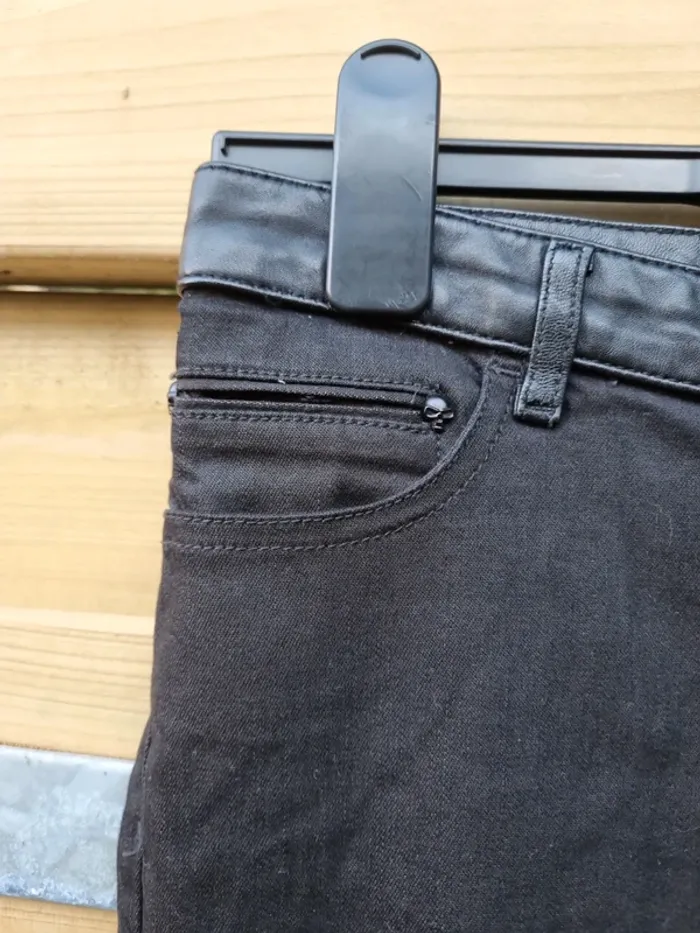 Jean noir Slim  the kooples taille 38 - photo numéro 3