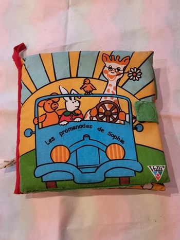 Livre en mousse, pour bébé les promenades de Sophie, Vulli