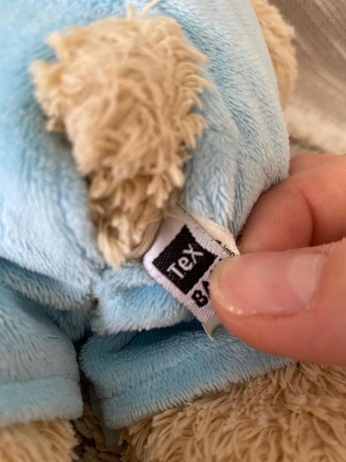 Peluche doudou 28cm tex ours beige salopette bleu et vert très bon état - photo numéro 4