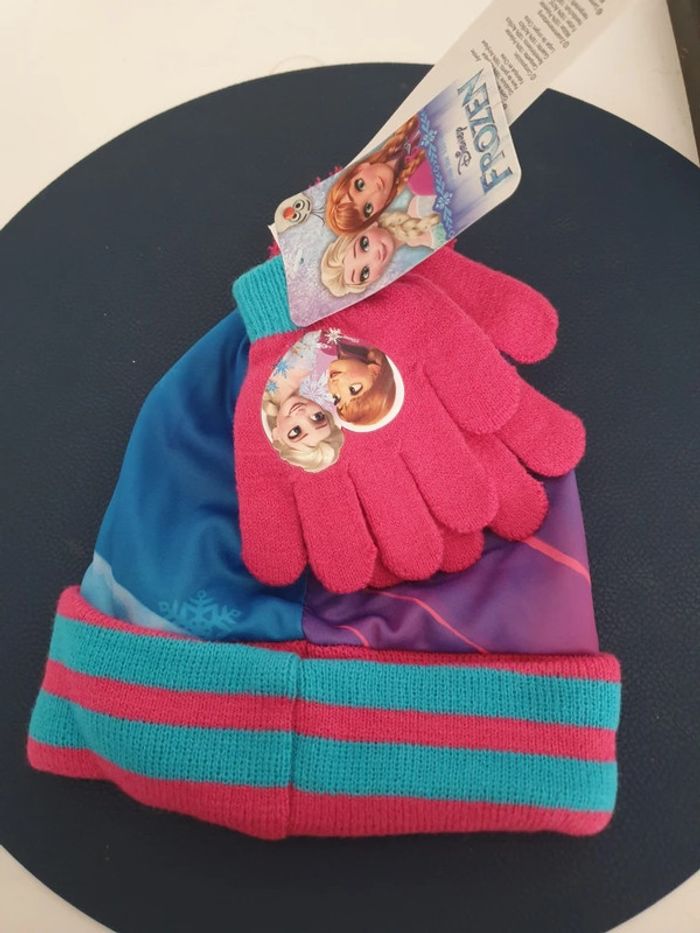 Ensemble bonnet + gants Frozen Fushia - photo numéro 2