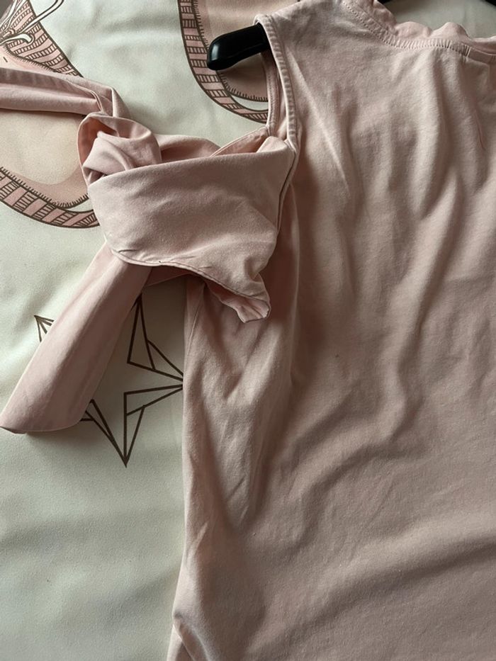 Haut épaules dénudées - photo numéro 4