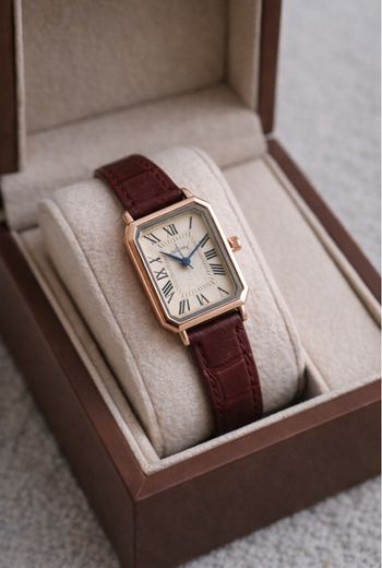 montre marron vintage 