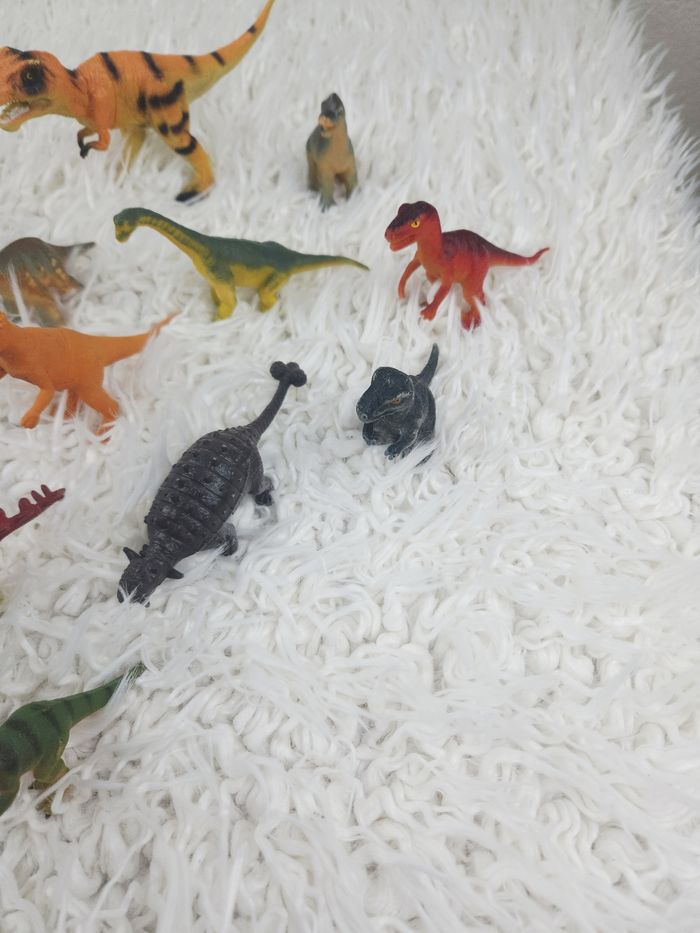 Lot de 19 figurines dinosaures marque Oxybul 🎅 - photo numéro 4