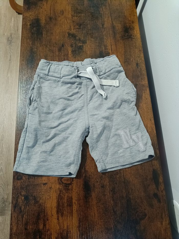 Short gris