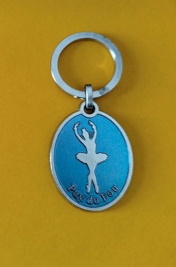 Porte clé Puy du Fou en métal