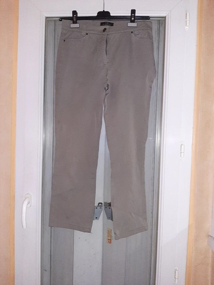 Pantalon femme Taille 40