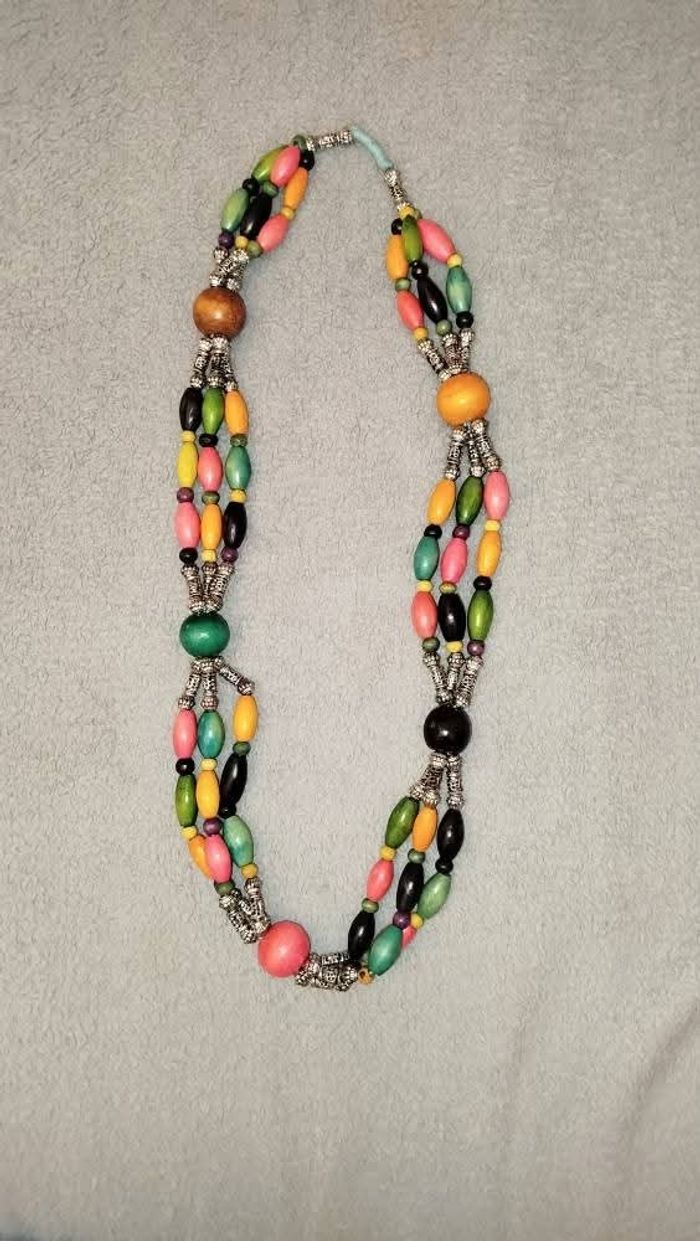 Collier multicolore en bois - photo numéro 4