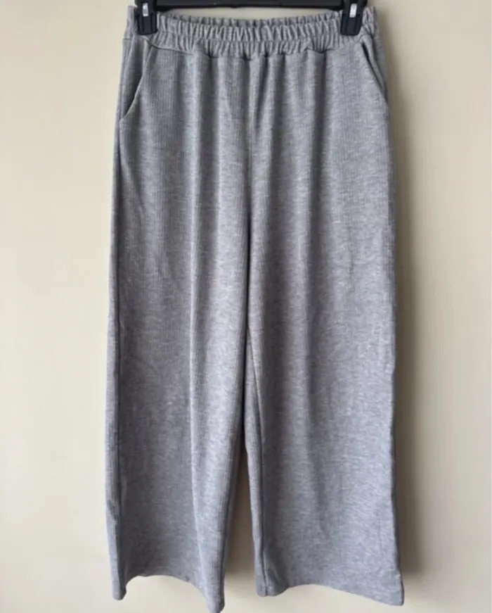 👚👖Ensemble femme gris taille unique -  new collection NEUF sans étiquette ! - photo numéro 4