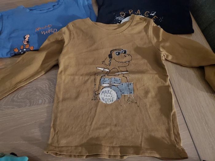 Lot de 4 tee shirt Gemo 18 mois - photo numéro 4